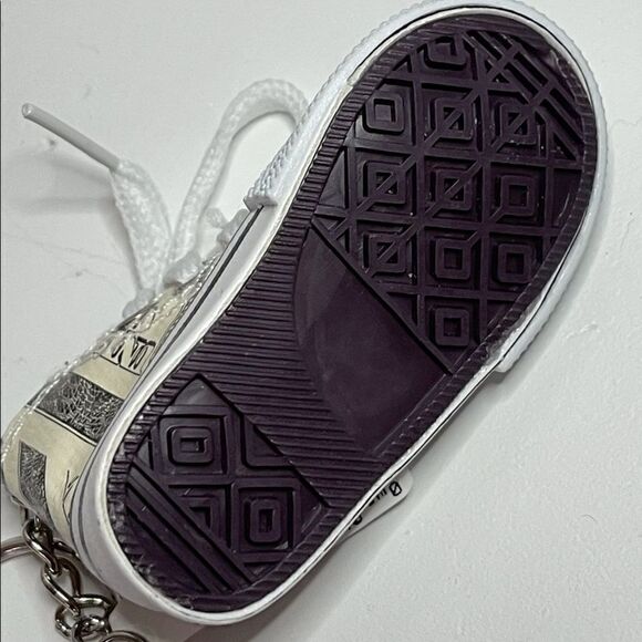 Money Faux Print Shoe Keychain - Picture 4 of 4